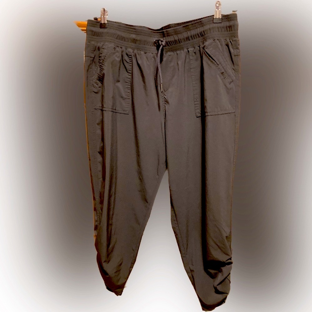 Prana Capri Pants